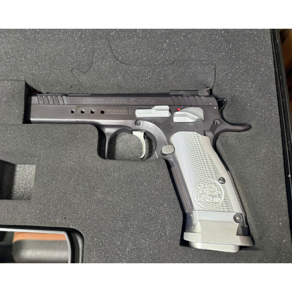 Tanfoglio Limited Custom Xtremen cal....